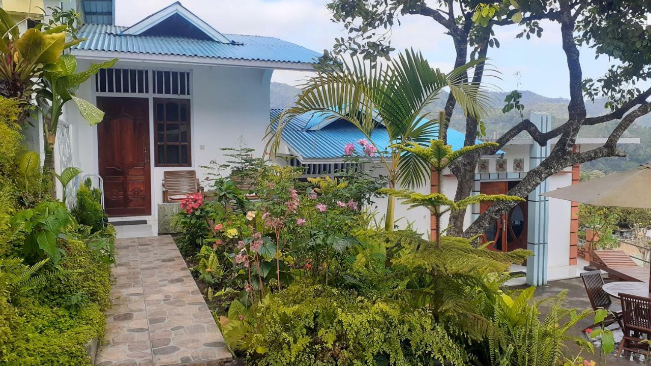 Bintang Bungalow Tour & Travel Kelimutu Luaran gambar